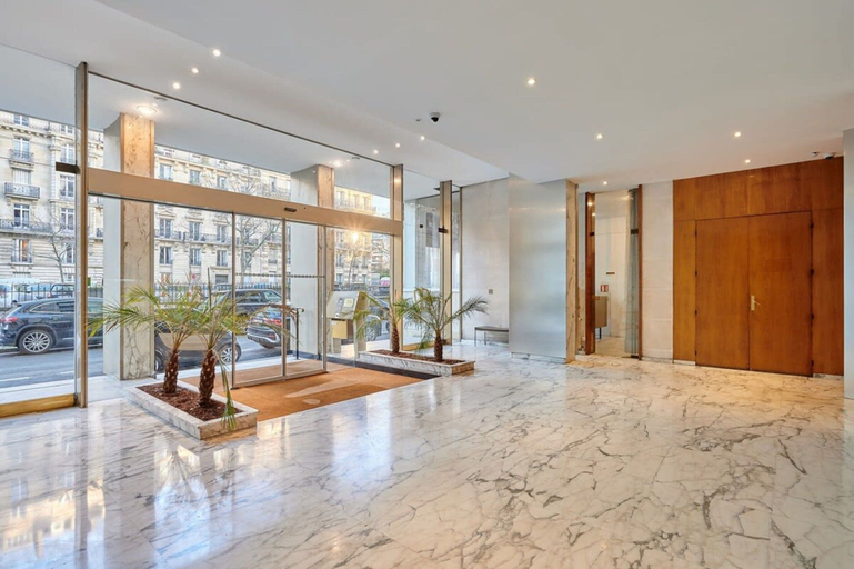 Interior 2, Apartment in the 16th Area Residential District, Paris