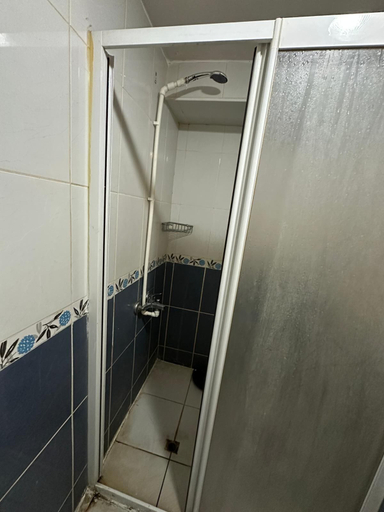 Bathroom 4, Paris Otel İtfaiye Meydanı, Çankaya