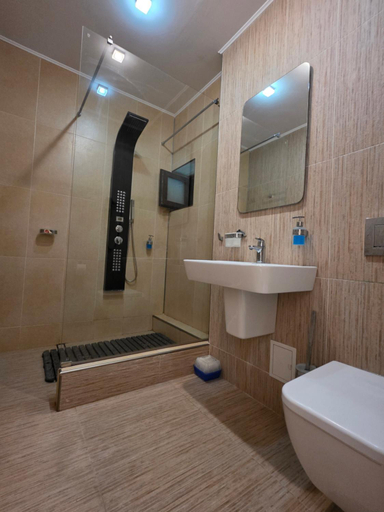 Bathroom, Casa de la Mare, Tuzla