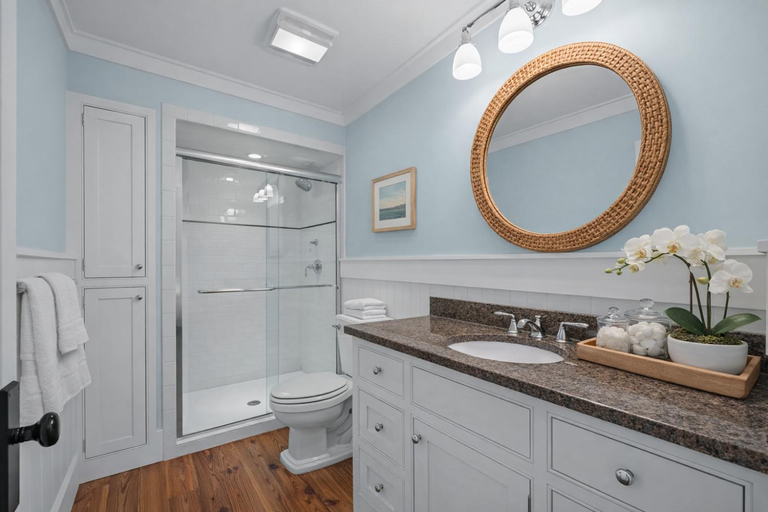 Bathroom, Inn on Turner, Pamlico