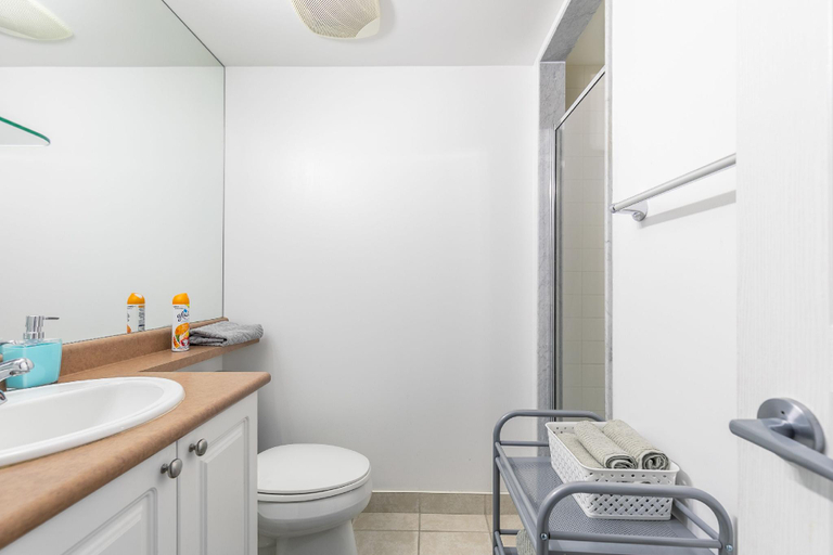 Bathroom, Globalstay Yonge St Condos, Toronto