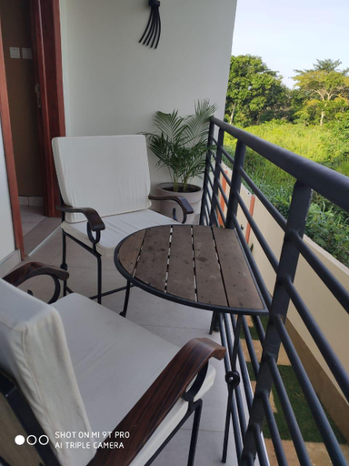 Others 3, Bribong Suites, Akwapim North