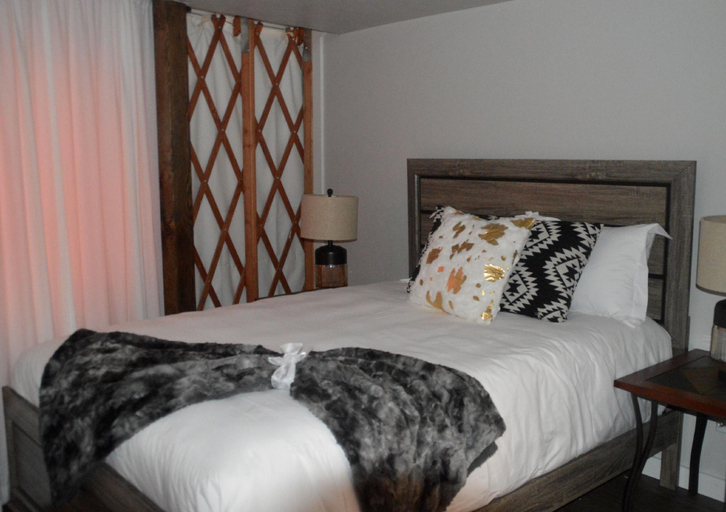 Bedroom 4, Escalante Yurts, Garfield