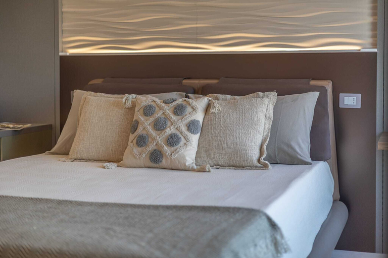 Room 5, Alfiri 890, Rimini