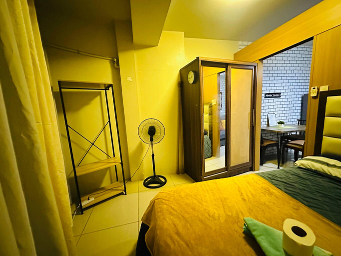 Bedroom 2, Simple Pasay Getaway - Entire Apartment for Rent, Pasay City