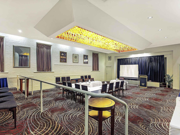 Food & Drinks 5, Mercure Maitland Monte Pio, Maitland