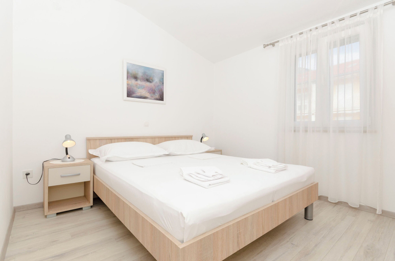 Room 2, Apartments Klisovic, Bol