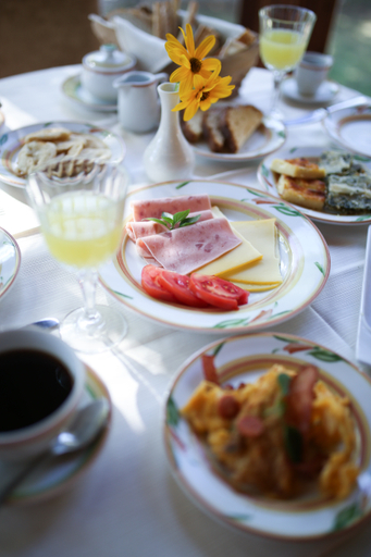 Food & Drinks 5, Country Club Hotel & Suites, Central Greece