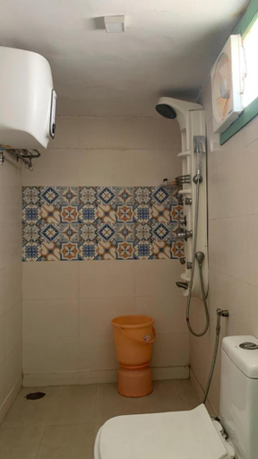 Bathroom 2, Green Serene Abode , Meerut