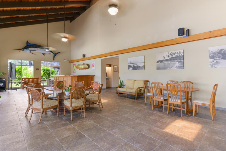 Food & Drinks 5, Featured Hawaii Island Vacation Rentals by OUTRIGGER, Hawaii