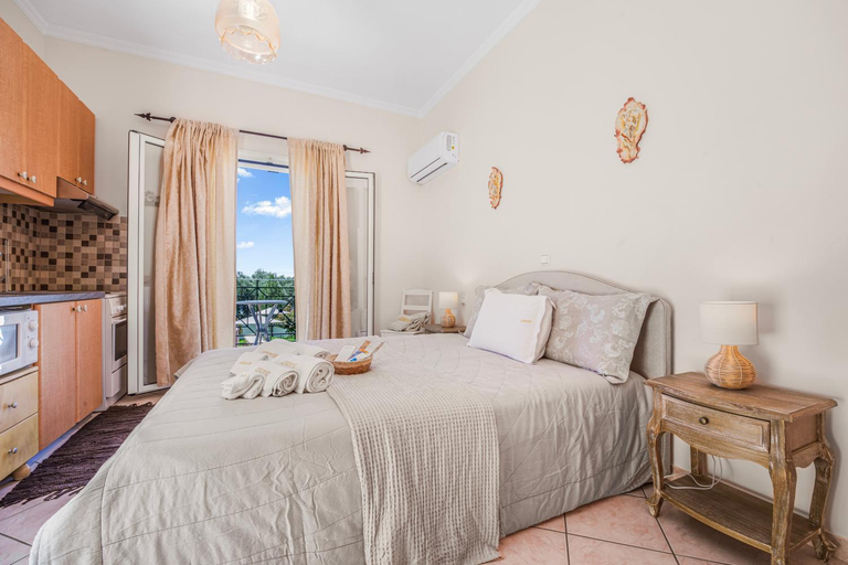 Bedroom 3, Archontiko Loukis, Ionian Islands