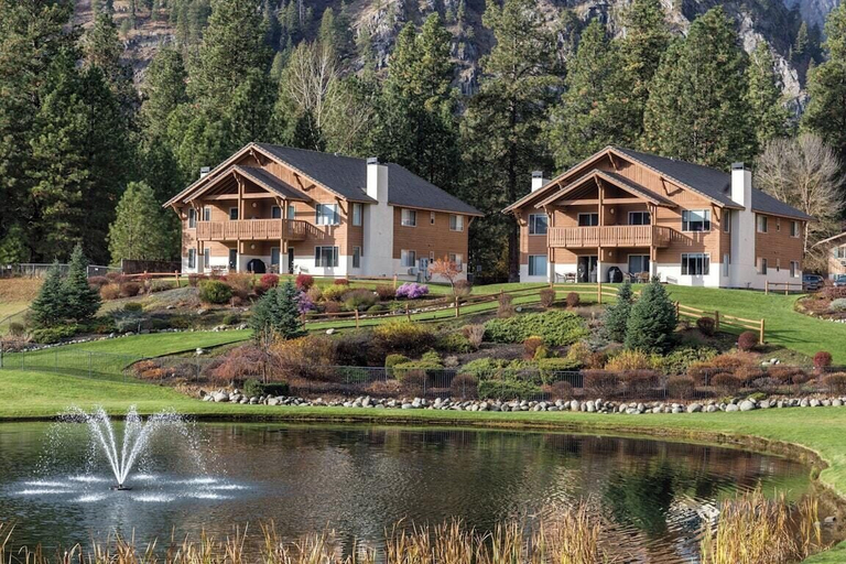 Exterior 4, Winter Getaway - Walk to Downtown, Chelan
