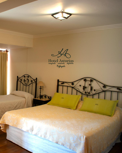 Bedroom 2, Hotel Asturias, Cafayate