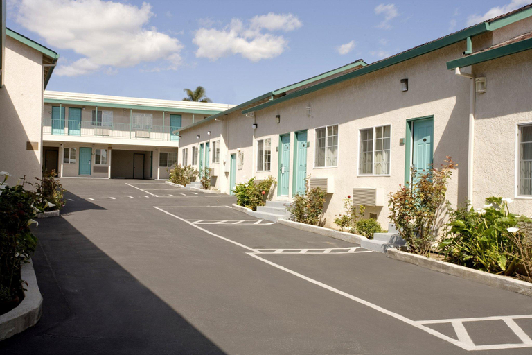 Exterior & Views 5, Americas Best Value Inn - Watsonville, CA, Santa Cruz