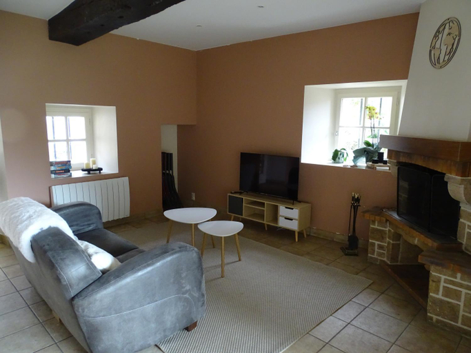 Others 3, CASTEL HOME, Ille-et-Vilaine