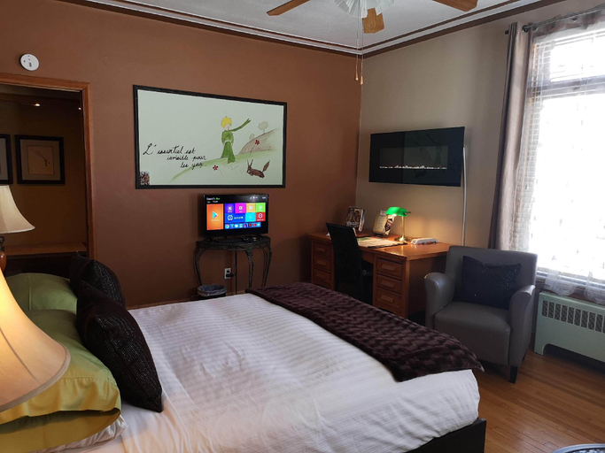 Bedroom 3, Chateau Murdock Gite et Esthétique 1950, Le Fjord-du-Saguenay