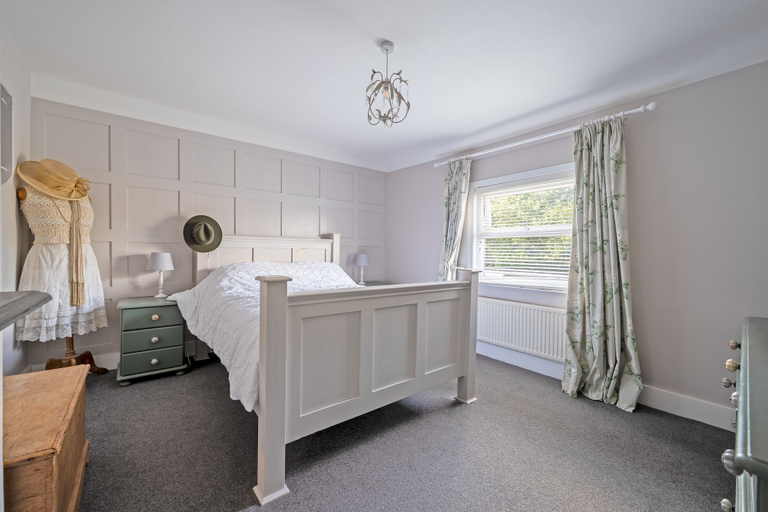 Room 4, 3 Bed House - Sleeps 5 - Garden - Pets - Parking, East Sussex
