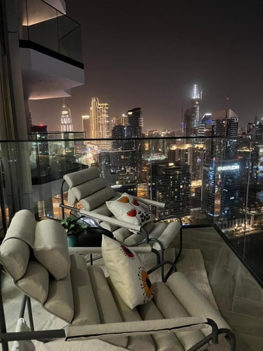 Property grounds 5, Luxury 1 BR with Stunning Water Views, Dubai