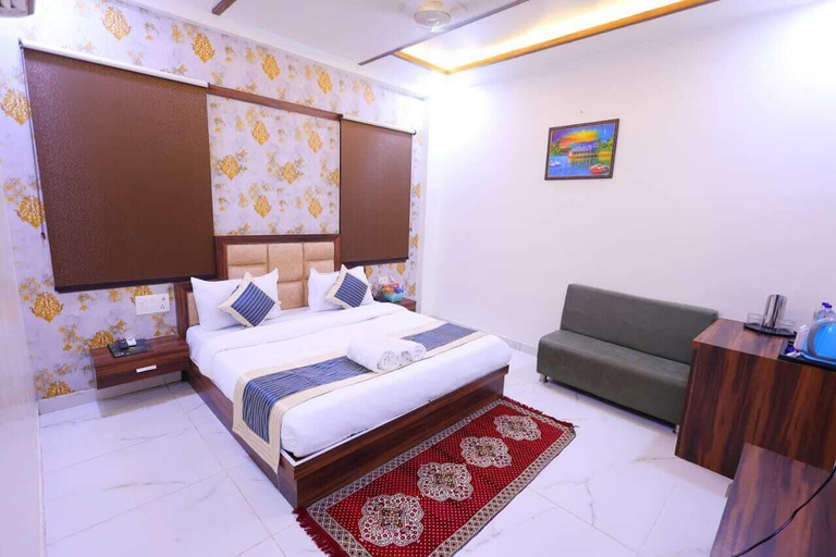 Others 5, The Crown Hotel, Agra