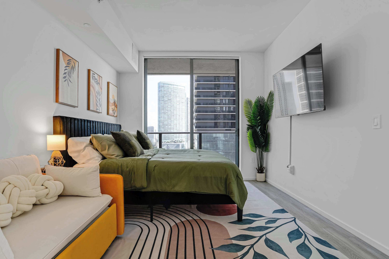 Interior 3, Downtown Miami 2BR Skyline Bay View Balcony Corner Suite Luxepad, Miami-Dade