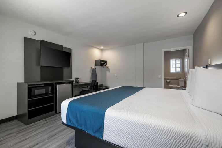 Bedroom 2, Studio 6 Rosemead, CA – Pasadena, Los Angeles