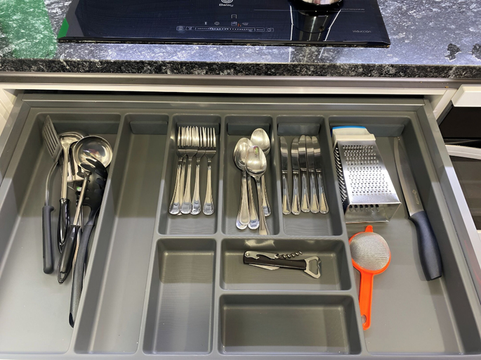 Shared kitchen facilities, Collection Chamartin, Madrid
