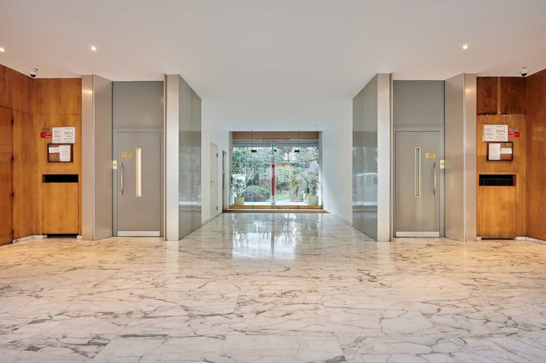 Interior 5, Apartment in the 16th Area Residential District, Paris