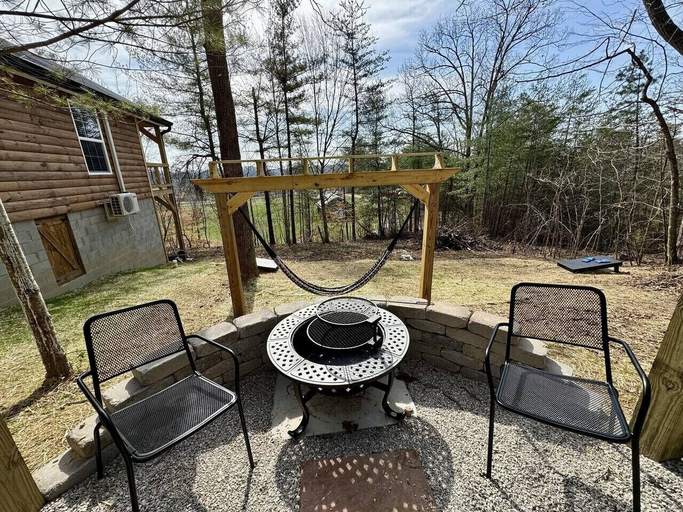 Interior 3, Alone At Last, Wolfe