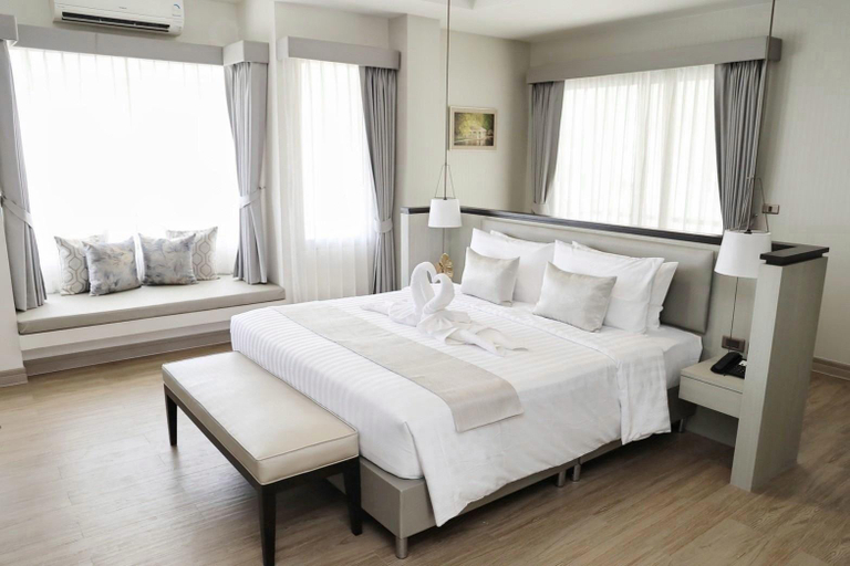 Bedroom 3, THE NAVY HOUSE HOTEL, Sattahip