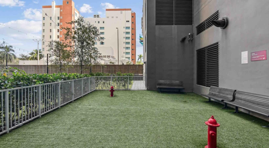 Interior 4, Downtown Miami 2BR Skyline Bay View Balcony Corner Suite Luxepad, Miami-Dade