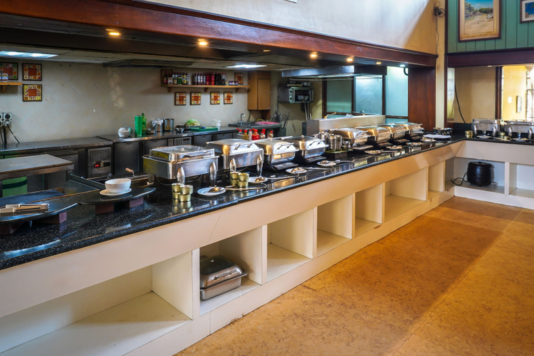 Food & Drinks 5, Acron Candolim Regina, North Goa