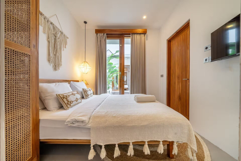 Room 2, Sunset Heaven C6 Villa, Denpasar
