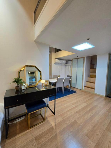 Others 5, Sunny House, Yongsan
