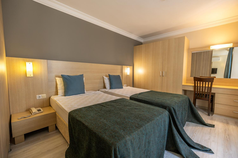 Bedroom 4, Sealight Family Club, Kuşadası