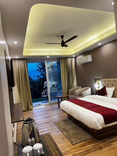 Room 3, Casa Del Sol Lakeview Homestay, Nainital