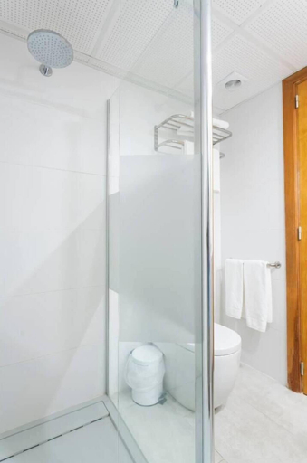 Bathroom 3, Apartamentos Massol, Baleares
