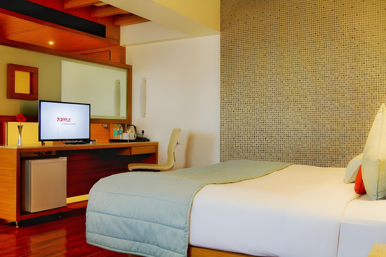 Bedroom 3, 7 Apple Hotel Pimpri Pune, Pune