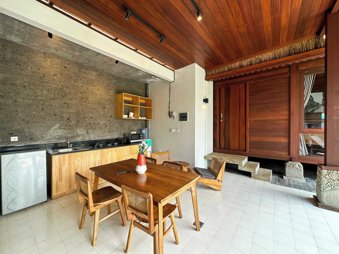 Others 5, Villa Buga Pererenan, Badung