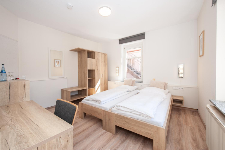 Others 2, Hotel Baren, Rottweil