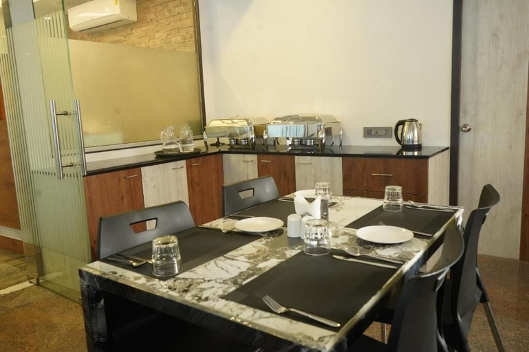 Dining, SESHA RESIDENCY, Chennai