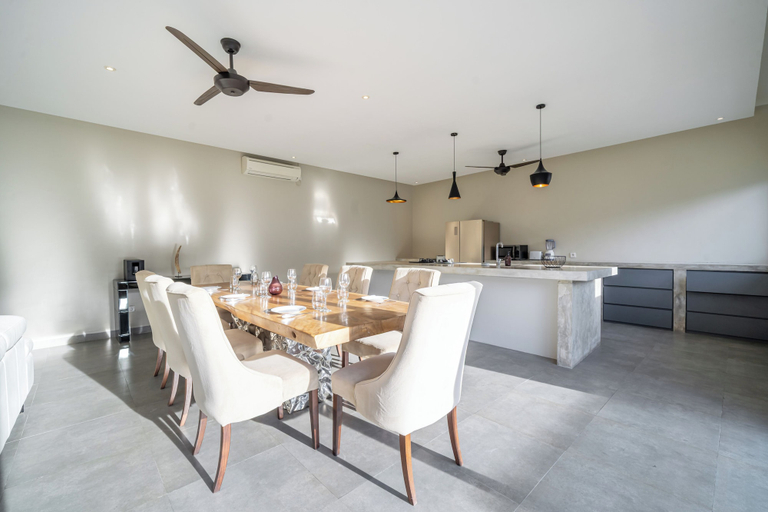 Food & Drinks 5, Lotus - 3-Bedroom Villa, Denpasar