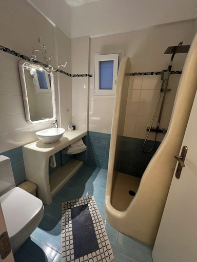 Bathroom, Alexandras studios, South Aegean