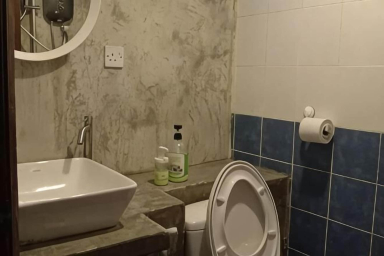 Bathroom 3, Kuree Hut, Semporna