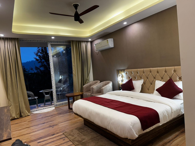 Room 2, Casa Del Sol Lakeview Homestay, Nainital