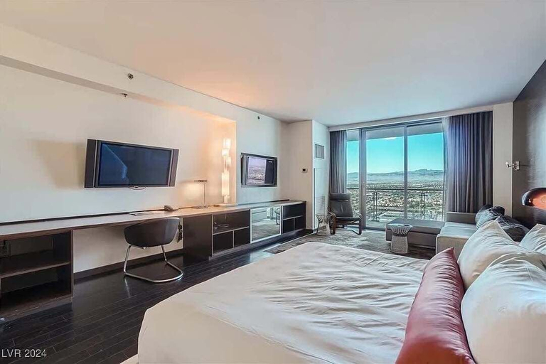 Interior 4, Incredible Penthouse Strip Views, Balcony Access, Clark