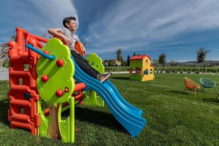 Children's area, AGRITURISMO VILLA MEI, Macerata