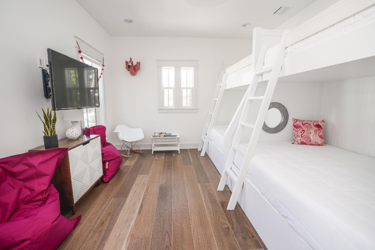 Bedroom 3, Magnolia Cottages by the Sea by Panhandle Getaways, Walton