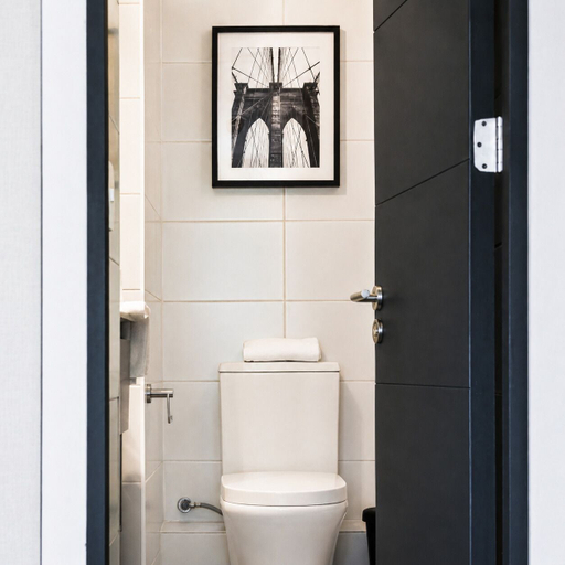 Bathroom 4, Santa Rosa 250, Cordillera
