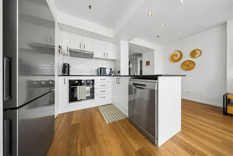 Private kitchen 3, Skyline & Ocean View Retreat - GC 1303, Gold Coast