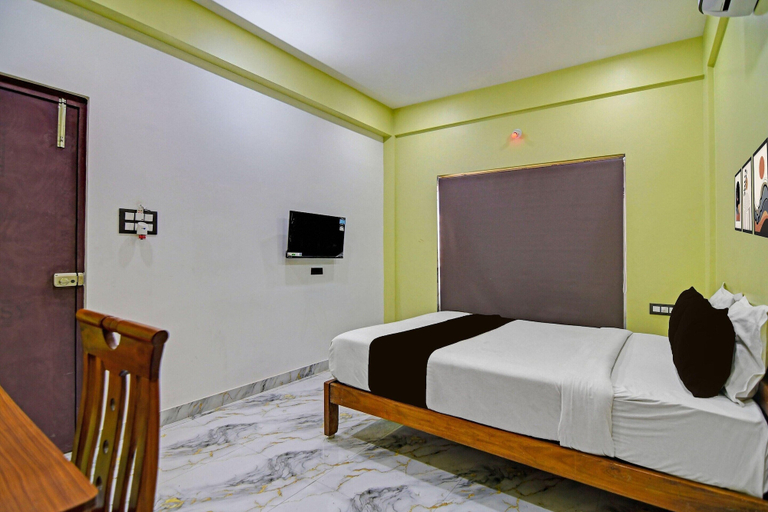 Room 3, Classic The AX Inn, South 24 Parganas